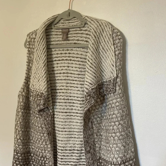 Chico’s Cream and Beige Tan Sweater Vest -Size 2 - Picture 5 of 11